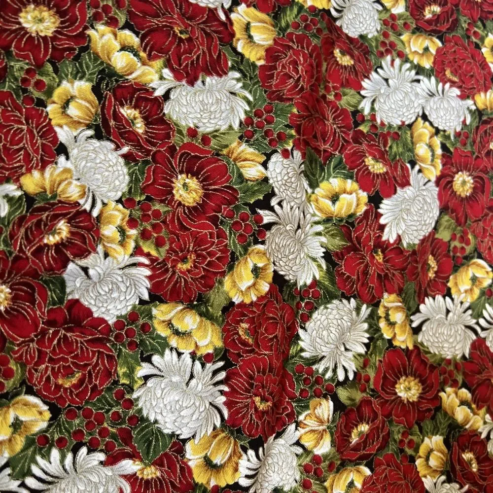 Beautiful Reversible Christmas Floral Table Runner 54” x 16” Gold Accent NWOT